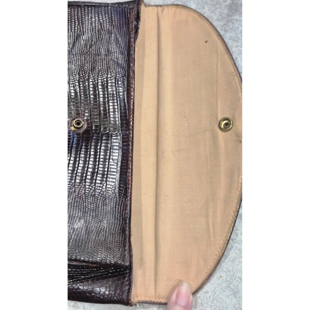 THE SPEAKEASY SIREN Vintage Mid-Century Oxblood Reptile-Texture Envelope Clutch